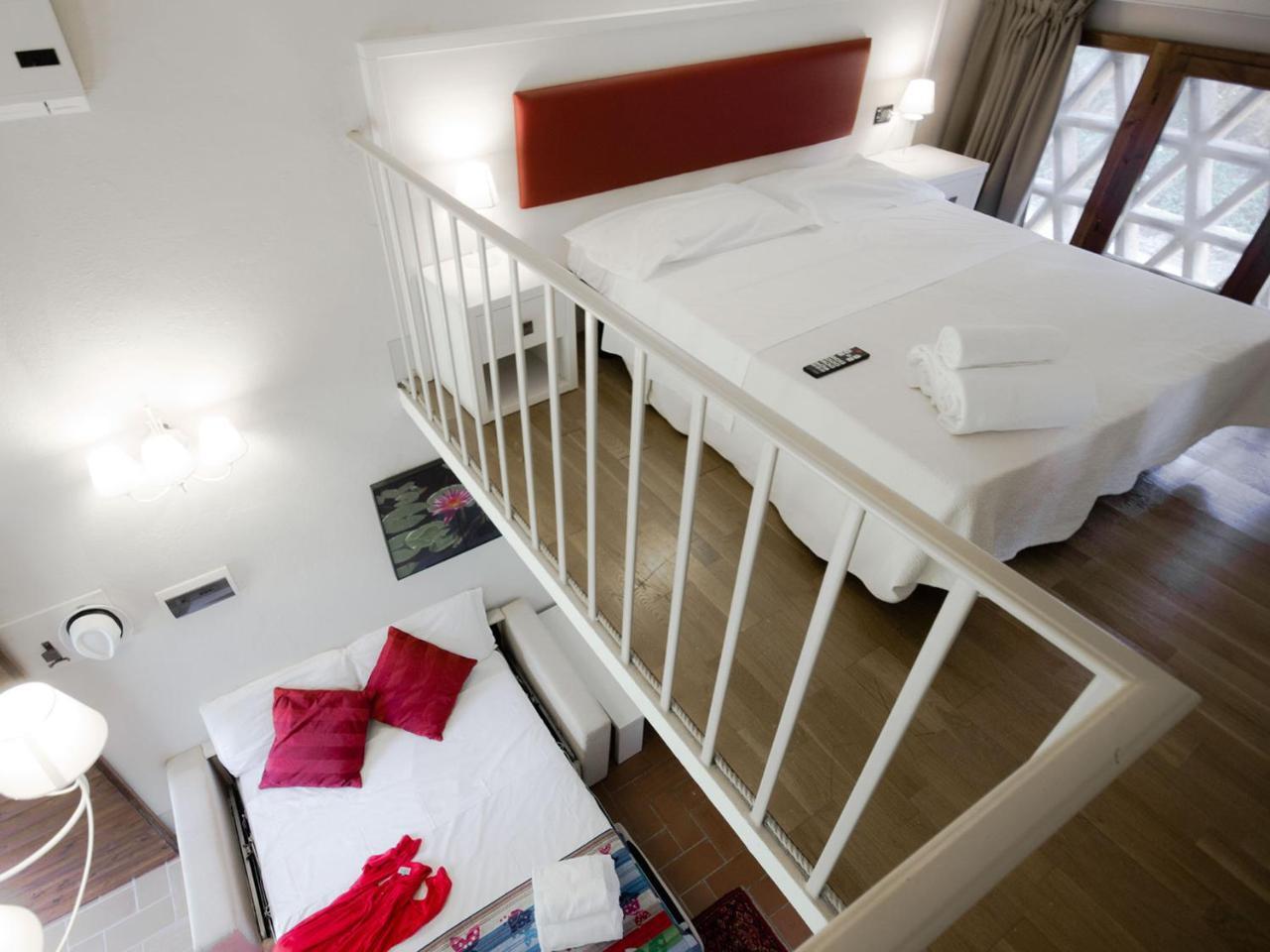 Villa Norcenni Aparthotel ฟิลยีเน วัลดาร์โน ภายนอก รูปภาพ