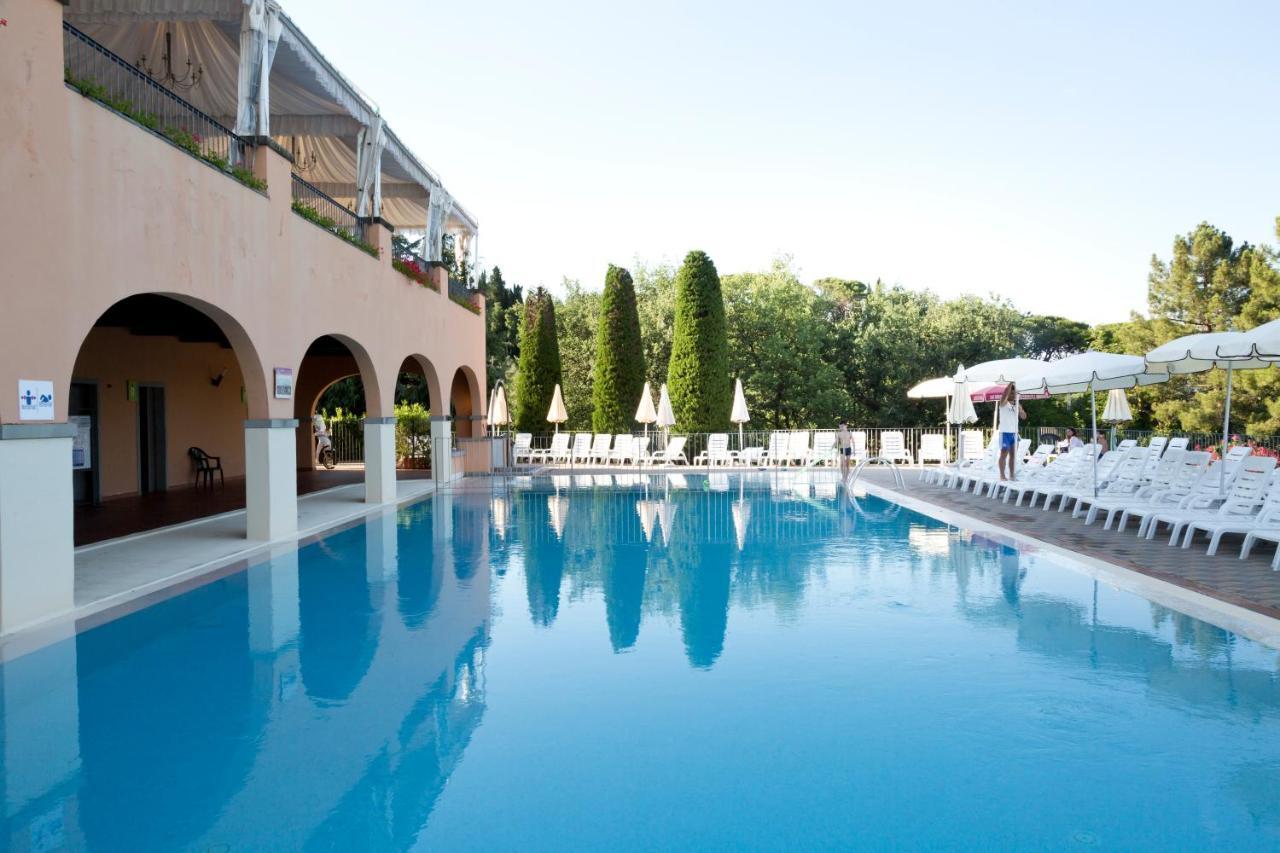 Villa Norcenni Aparthotel ฟิลยีเน วัลดาร์โน ภายนอก รูปภาพ